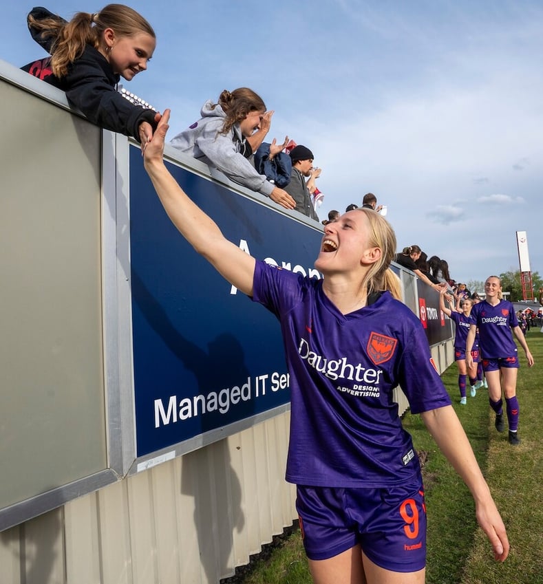 TAK20250511-6988-small